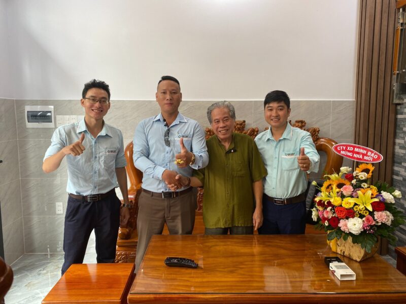Hình ảnh công ty xây dựng Minh bảo bàn giao nhà cho gia đình anh Lộc Phú Nhuận 