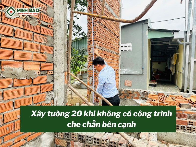 Ngôi nhà không có công trình che chắn bên cạnh