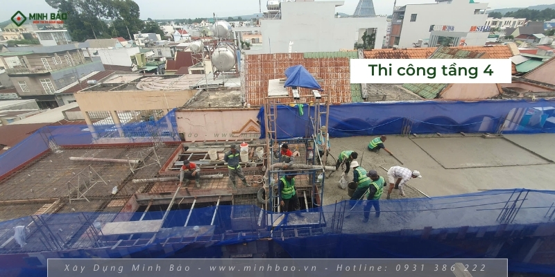 Thi công tầng 4